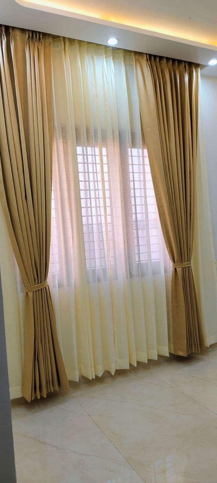 Azhari Home Furnishings — Home Decor & Furnishing 3